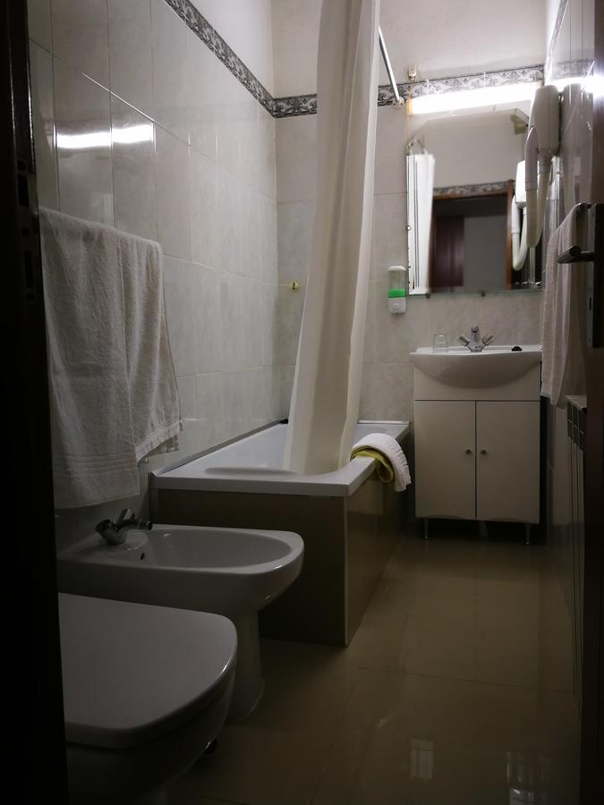 Hotel 4 Estacoes 2*