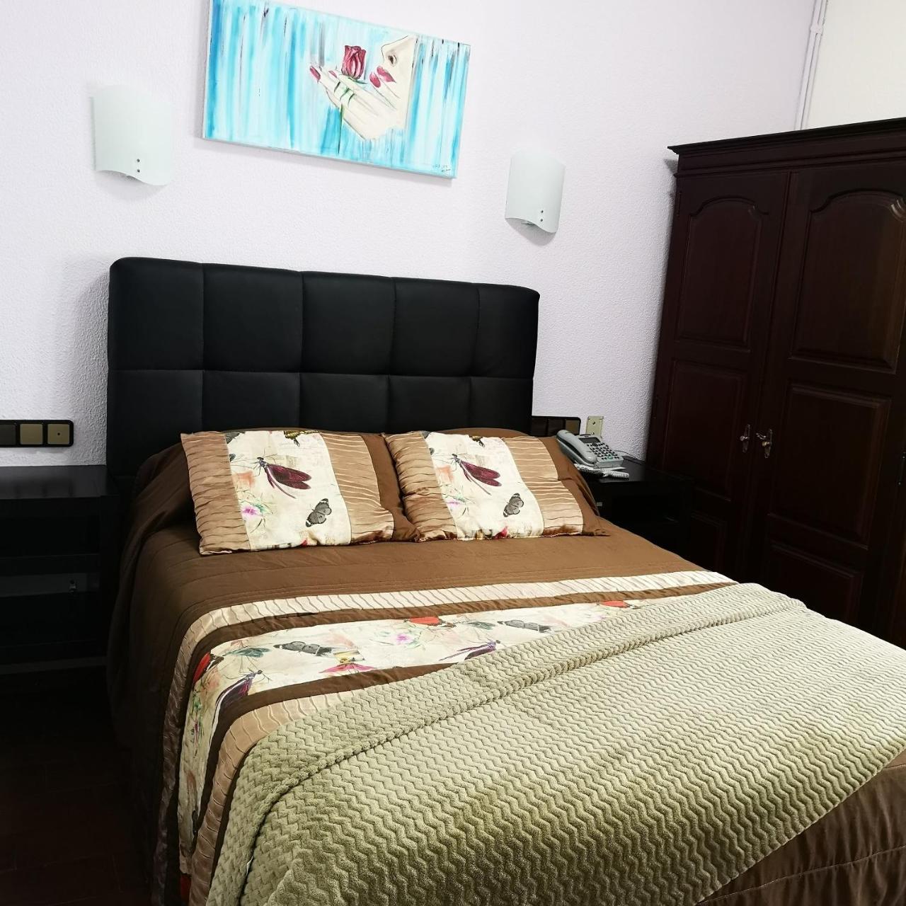 4 Estacoes Hotel 2*